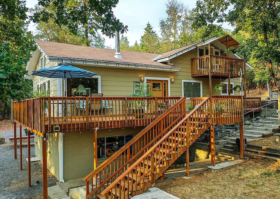 3 Level Living 5,0000 sq ft