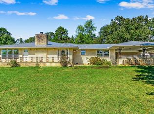 939 Highway 16 E, Clinton, AR 72031