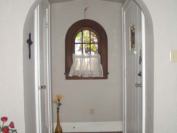ENTRY WAY