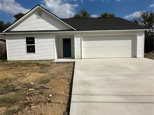 610 N Oak St, Hackett, AR 72937