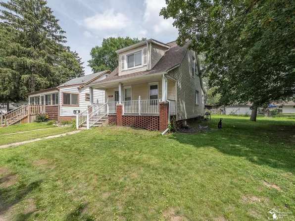 4523 Williams St, Wayne, MI 48184