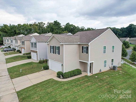 2nd image of 9445 Kendall Dr