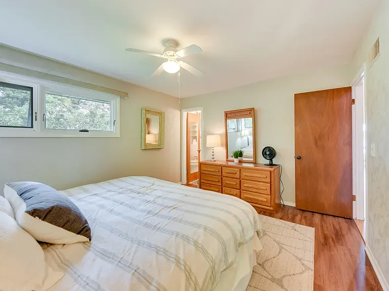 33460 N Lakeview Ct — Photo 21