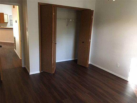 3rd image of 2907 Jadewood Ct APT A