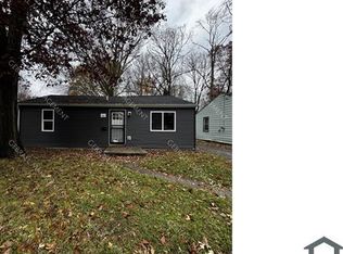 412 W Gracelawn Ave, Flint, MI 48505