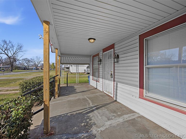 Listing photo 4