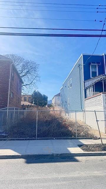 1st image of 2162 Story Avenue