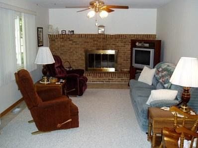 5th image of 441 N Village Dr