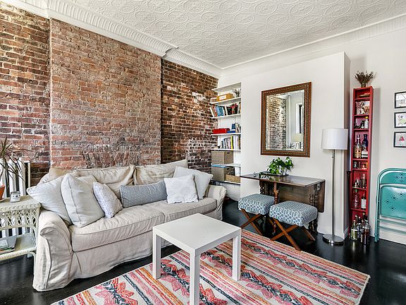 3rd image of 57 Clifton Pl APT 6