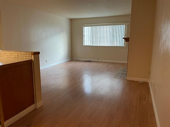 3rd image of 6711 Woodman Ave #101
