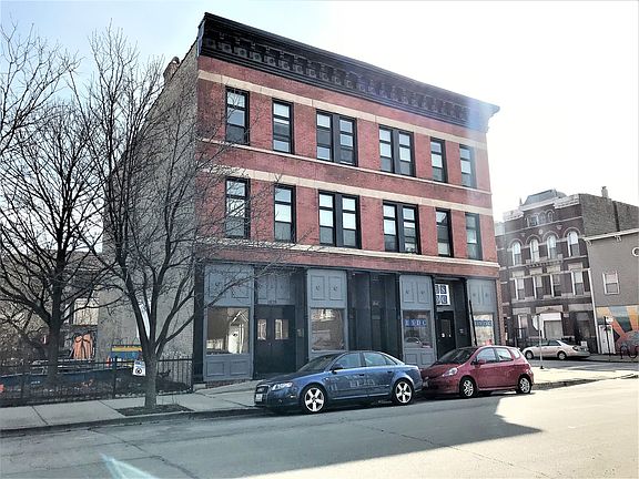 3rd image of 1843 S Carpenter St Unit 3M