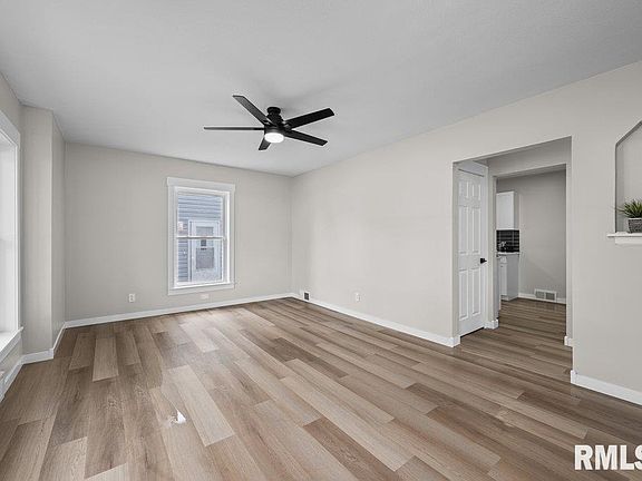 3rd image of 1625 W 36th St