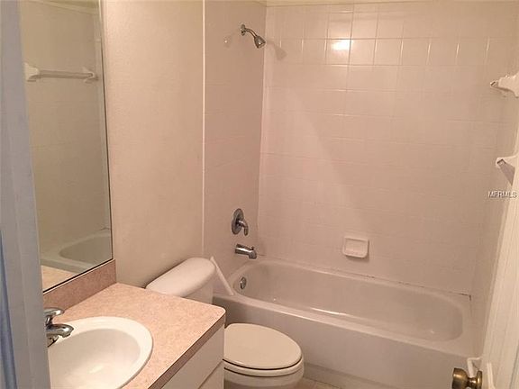 3rd image of 5403 Carrollwood Key Dr