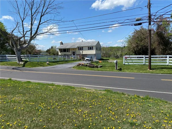 371 Neiffer Rd, Schwenksville, PA 19473