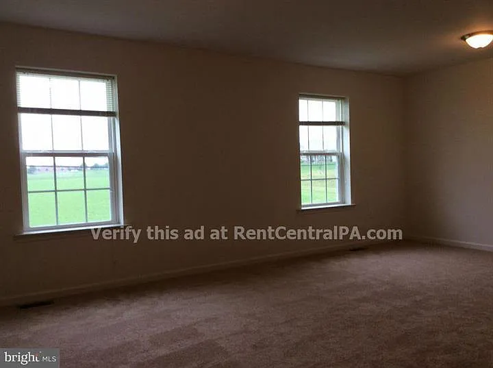 3 Simon Ct — Photo 3