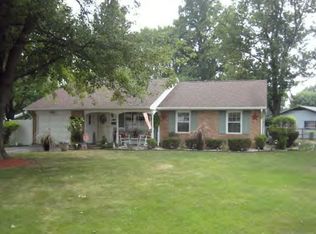 1622 Skyline Dr, Danville, IL 61832