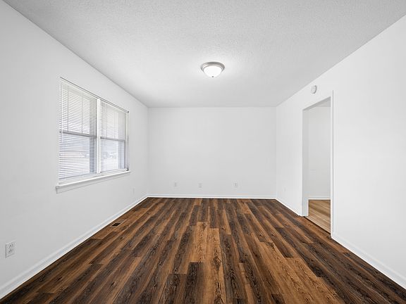 5th image of 7504 Bonnie Dr APT B