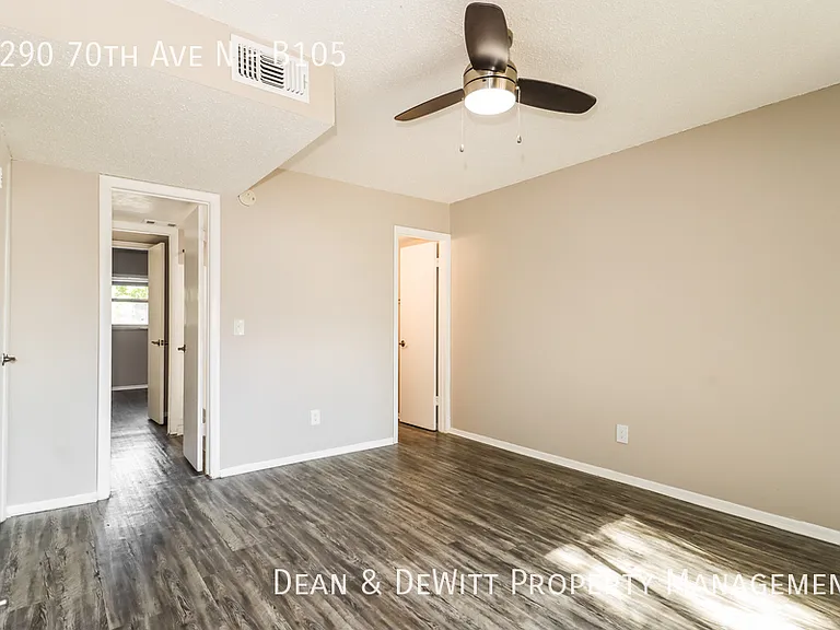 White Lake Apartments — Photo 12