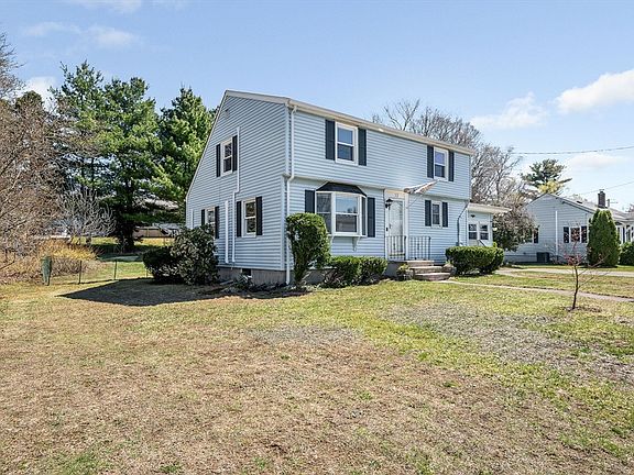 3rd image of 17 Roland Ave