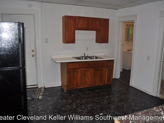 3rd image of 7102 Grand Ave APT 2