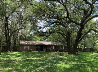 27416 Karefree Ct, Dade City, FL 33525