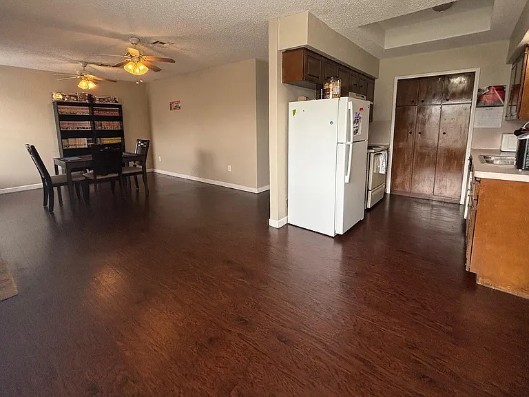 6503 Dunn Dr — Photo 5
