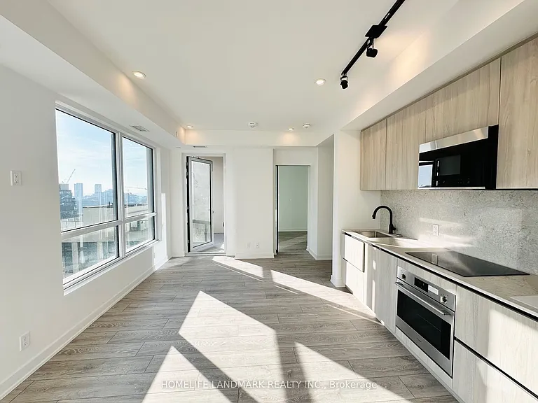 108 Peter St #2106 — Photo 4