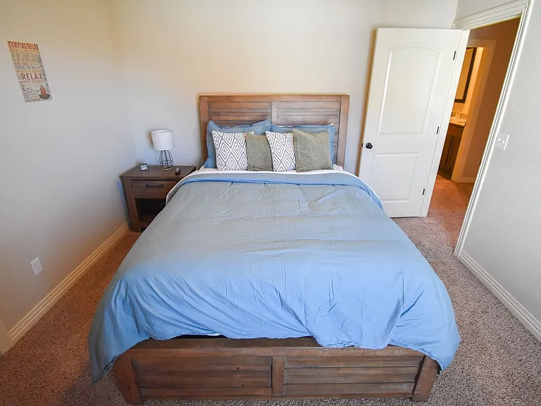 562 N Salem Rd — Photo 21