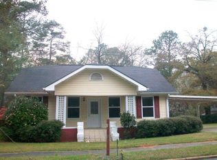 603 N Dooly St, Montezuma, GA