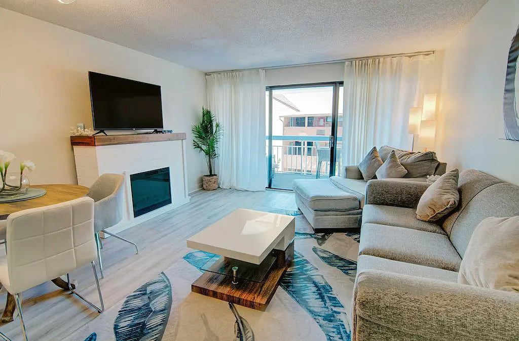 1 bed, 730 sqft, $1,600 — Photo 3