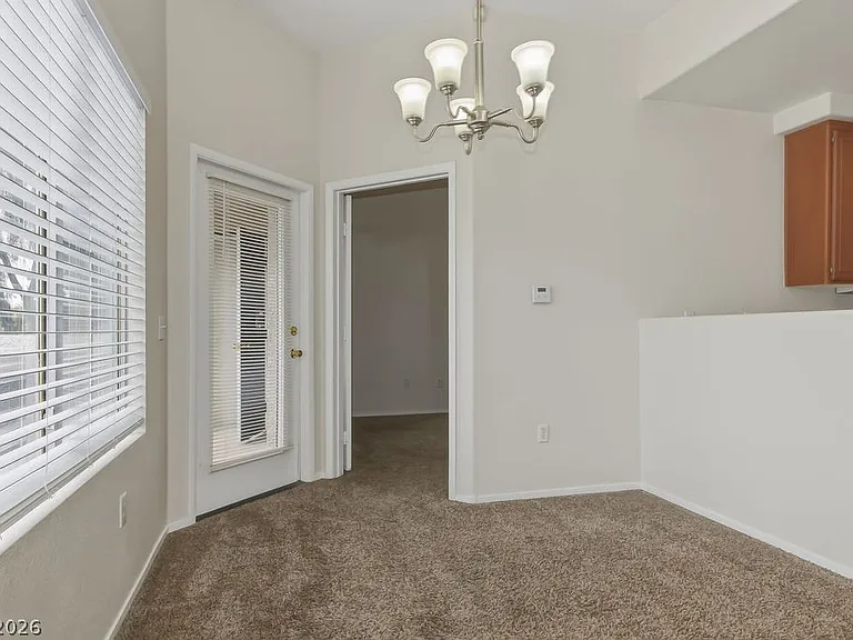 10245 S Maryland Pkwy #201 — Photo 3