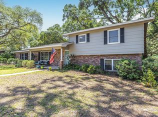 28 Poplar Ave, Shalimar, FL 32579