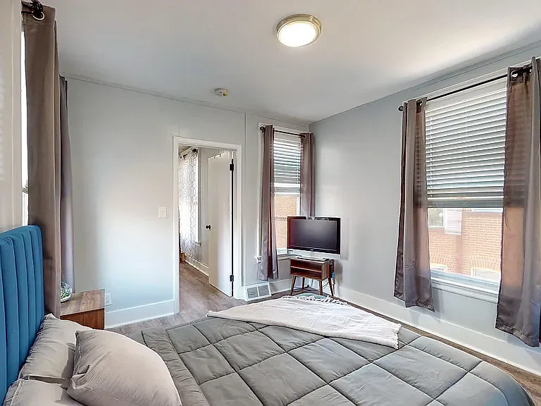 333 Humphrey St #6 — Photo 4
