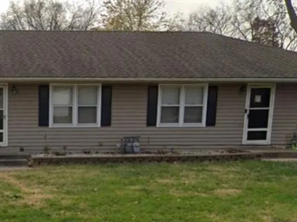 8511 W 47th St, Overland Park, KS 66203