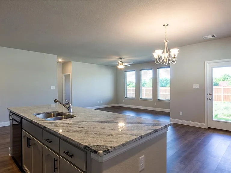 405 Stoneridge Dr — Photo 18