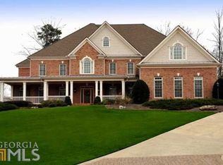 210 Inwood Ter, Roswell, GA 30075