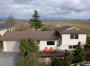14847 Channel Dr, La Conner, WA 98257