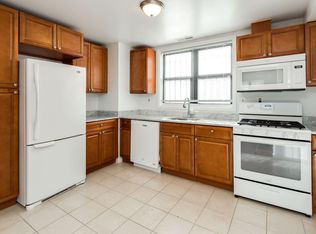 1327 Riggs St NW, Washington, DC 20009