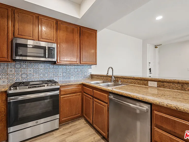 8707 Falmouth Ave #221 — Photo 14