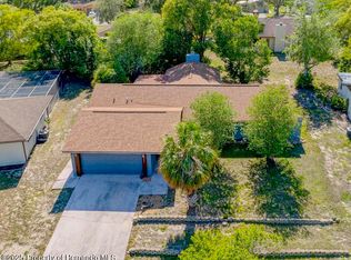 8664 Heather Blvd, Weeki Wachee, FL 34613