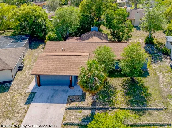 8664 Heather Blvd, Weeki Wachee, FL 34613