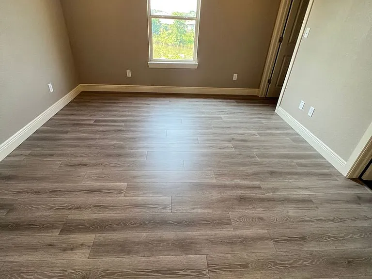 9004-9006 Sandra Way — Photo 10