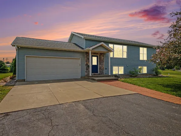7900 N Noffke Dr, Caledonia, MI 49316