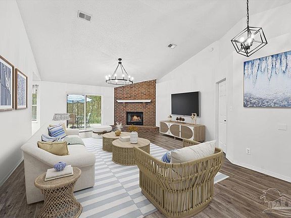 3rd image of 3905 Deerwood Cir