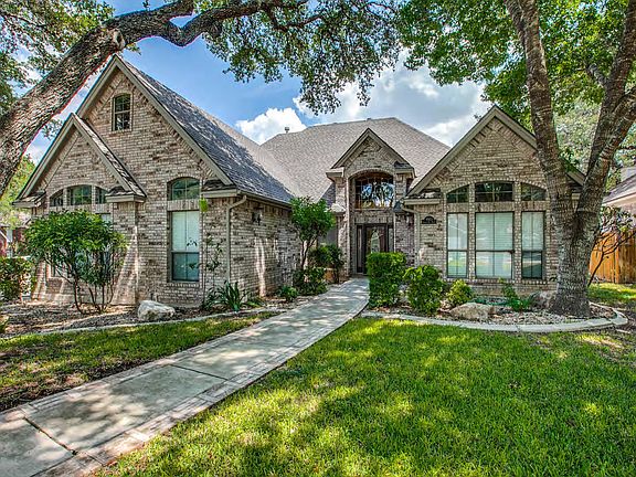 2nd image of 9503 Legend Isle Dr