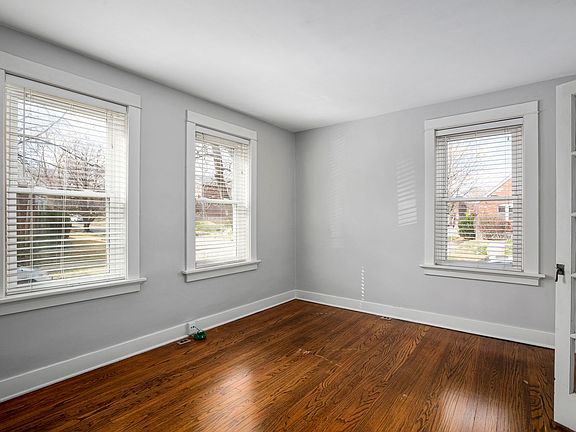 2nd image of 3538-3540 Hereford St #3538-1N