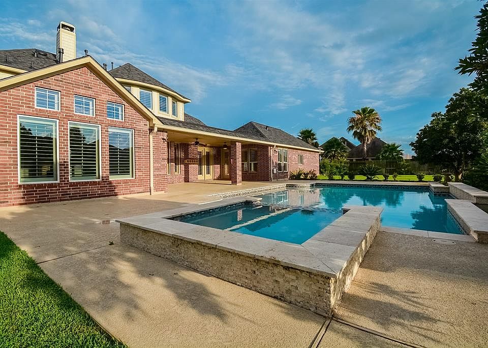 How about coming home to this serene and relaxing back yard? This could be your next home!