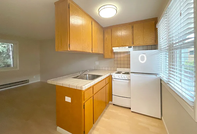 670 Live Oak Ave — Photo 10