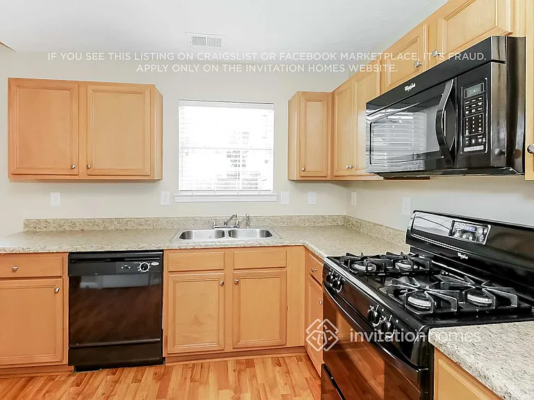 34 Churchill Park Dr — Photo 7