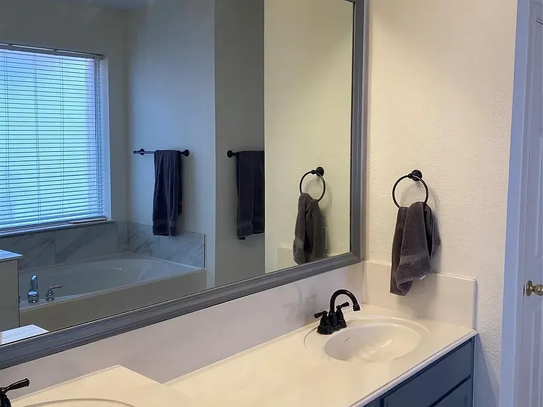 7852 Rainbow Falls Dr — Photo 10